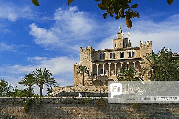 Palma de Mallorca  Almudaina Palace  Palma  Mallorca  Balearische Inseln  Spanien  Europa