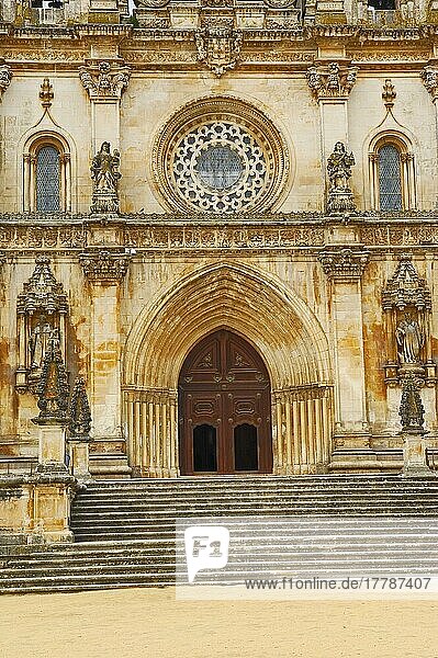 Alcobaca  Kloster von Santa Maria in Alcobaca  Mosteiro de Santa Maria de Alcobaca  UNESCO-Weltkulturerbe  Estremadura  Bezirk Leiria  Portugal  Europa