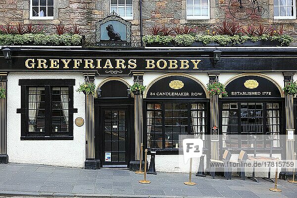 Edinburgh  Altstadt  Scottisher Pub  Greyfriars Bobby  Schottland  Großbritannien  Europa