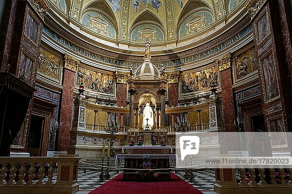 St Stephans Basilika  Altar  Innenansicht  Budapest V. kerület  Budapest  Ungarn  Europa