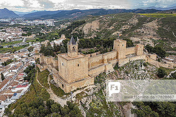 Luftaufnahme der Burg von Antequera  Antequera  Andalusien  Spanien  Europa