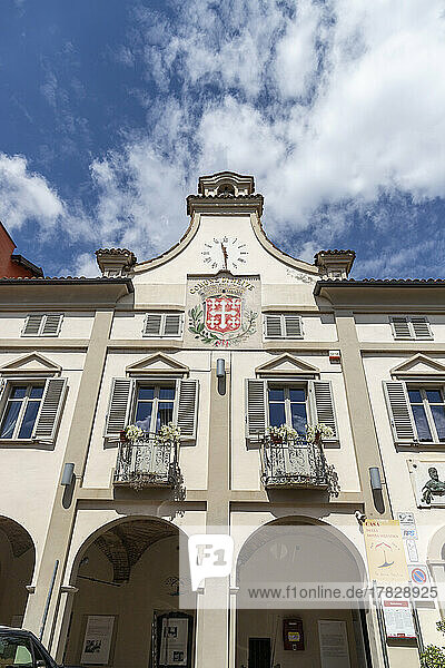 Das Rathaus im historischen Zentrum von Neive  Piazza Italia  Neive  Langhe  Piemont  Italien  Europa