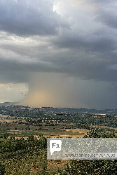 Gewitterzelle  Starkregen  Provinz Grosseto  Toskana  Italien  Europa