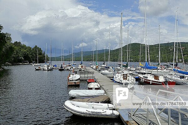 Boats on Lake Tremblant  Laurentian Region  Province of Quebec  Canada  North America