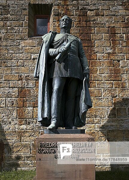 Bronze statue  monument in honour of Frederick William IV King of Prussia 1840-1861  Hohenzollern Castle  Hechingen  Swabian Alb  Baden-Württemberg  Germany  Europe