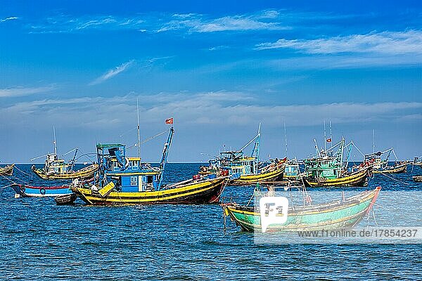 Fischerboote in Mui Ne  Vietnam  Asien