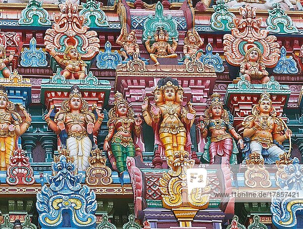 Sculptures on Hindu temple gopura (tower) . Menakshi Temple  Madurai  Tamil Nadu  India  Asia