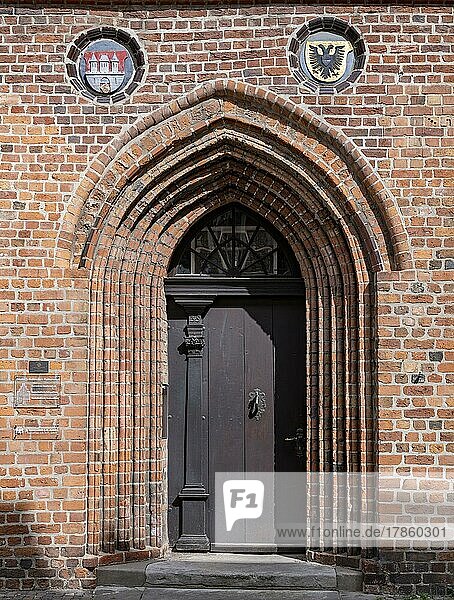 Portal vom Brömsehaus von 1406  Deutsch-Baltisches Kulturwerk  Lüneburg  Niedersachsen  Deutschland  Europa