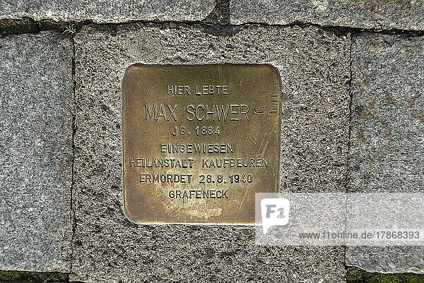 Stolperstein  Gedenkstein an einen jüdischen Mitbürger  von den Nazis 1940 ermordet  Altstadt Kempten (Allgäu)  Bayern  Deutschland  Europa