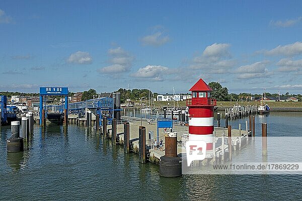 Harbour  lighthouse  Wyk  Föhr Island  North Frisia  Schleswig-Holstein  Germany  Europe