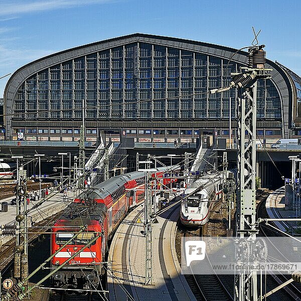 Hauptbahnhof  Hamburg  Deutschland  Europa