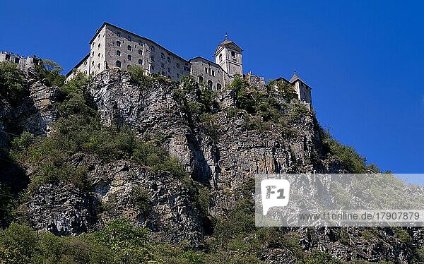 Kloster Säben  Klausen  Chiusa  Eisacktal  Provinz Bozen  Südtirol  Italien  Europa