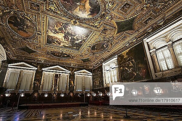 Scuola Grande di San Rocco  Sala Capitolare (Plenarsaal) oder auch Sala Superiore  Werke von Tintoretto und anderen venizianischen Künstlern  Venedig  Venetien  Italien  Europa
