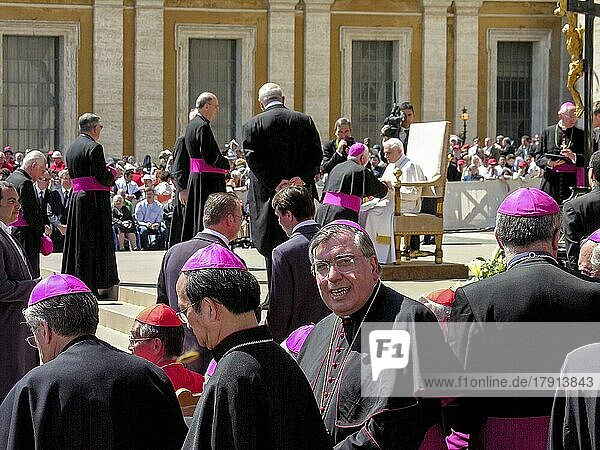 Pope Benedict XVI Joseph Ratzinger welcomes bishops and cardinals to the 1st audience on 27. 04. 2005  St. Peter's Cathedral  St. Peter's Basilica  Piazza San Pietro  St. Peter's Square  Vatican  Rome  Lazio  Italy  Europe