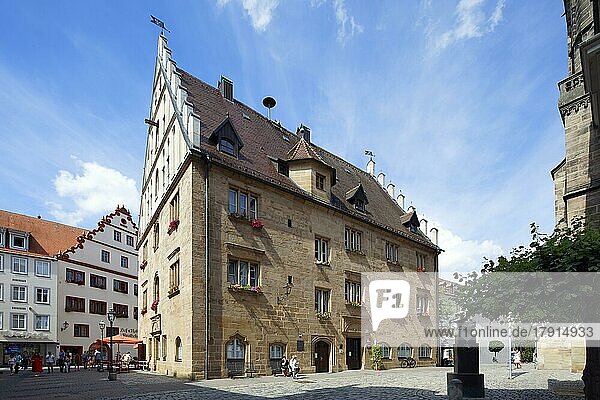 Stadthaus  Gotik  erbaut 1532 von Baumeister Sixtus Kornburger  Ansbach  Mittelfranken  Franken  Bayern  Deutschland  Europa