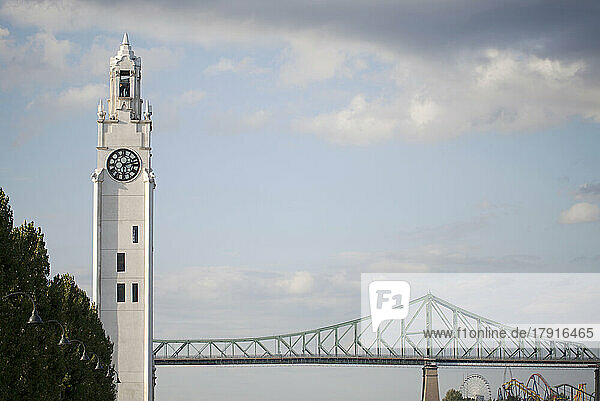 Der Montreal Clock Tower  die Sailor's Memorial Clock  ein Uhrenturm aus dem 19.