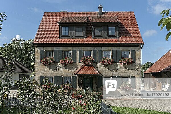 Altes  fränkisches Bauernhaus  Eckental  Mittelfranken  Bayern  Deutschland  Europa