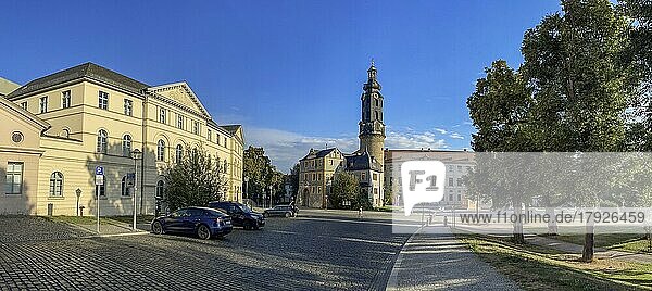 Stadtschloss mit Bastille  Platz der Demokratie  Weimar  Thüringen  Deutschland  Europa