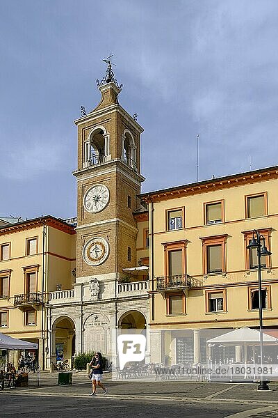 Uhrturm  Piazza Tre Martiri  Rimini  Adria  Emilia-Romagna  Italien  Europa