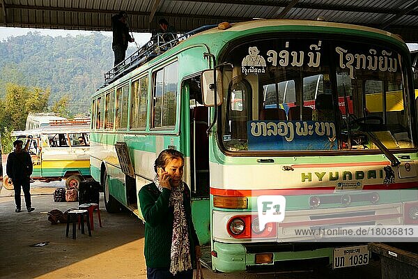 Bus  Busbahnhof Muang Xay  Oudomxay  Oudomxay Provinz  Udomxay Provinz  Laos  Asien