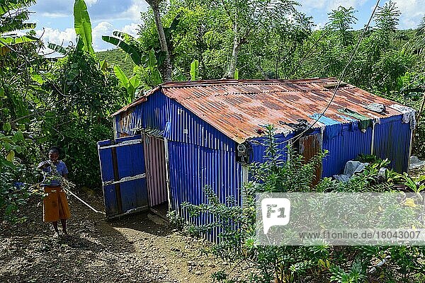 Haus zwischen Pedro Sanchez und Miches  Cordillera Oriental  Karibik  Amerika  Dominikanische Republik  Mittelamerika