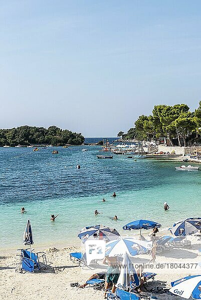 Strand  Bucht  Ferienort  Ksamil  Saranda  Ionisches Meer  Albanien  Europa