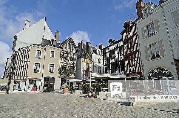 Place du Chatelet  Altstadt  Orleans  Loiret  Centre  Frankreich  Europa