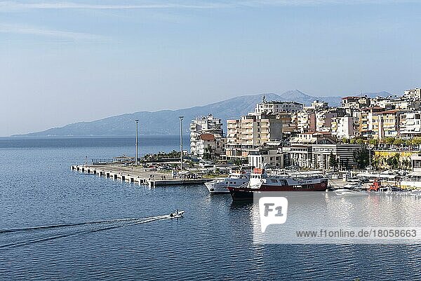 Fährhafen  Fähre  Saranda  Ionisches Meer  Albanien  Europa
