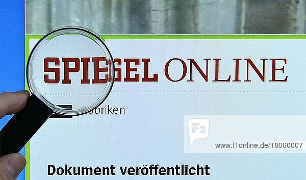 Spiegel Online  Website  Internet  Bildschirm  Lupe  Hand