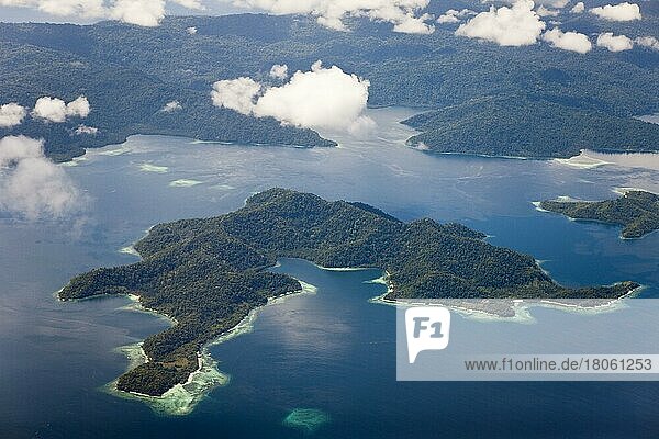 Inseln vor Sorong  Raja Ampat  West Papua  Indonesien  Asien