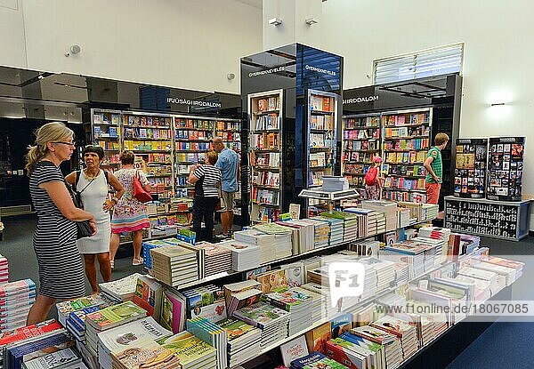 Bookshop  Paris department stores'  Andrassy ut  Budapest  Hungary  Europe