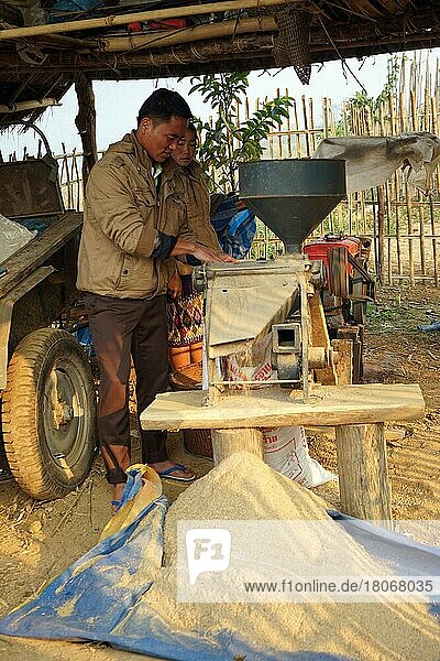 Reismühle  Chom Ong  Chomong  Oudomxay Provinz  Udomxay Provinz  Laos  Asien
