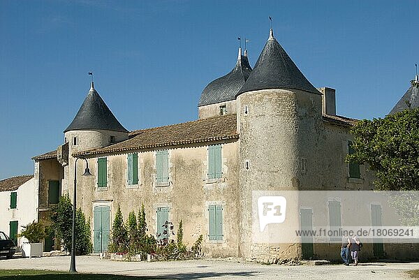 Schloss Bonnemie  Chateau de  Mimoseninsel  Ile  erbaut 1354  Saint Pierre d'Oleron  Insel Oleron  Charente-Maritime  Poitou Charentes  Frankreich  Europa