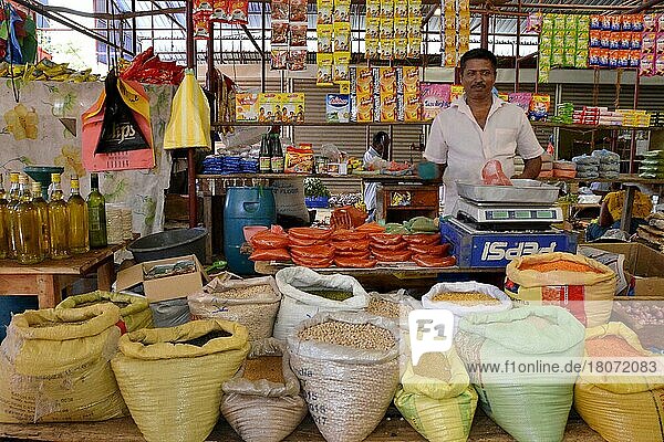 Wochenmarkt  Tangalle  Sri Lanka  Asien