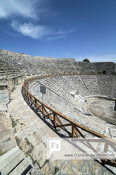 Amphitheater von Hierapolis in Denizli  Türkei. Hierapolis war eine antike griechisch-römische Stadt in Phrygien