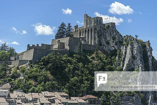 Festung  Sisteron  Alpes-de-Haute-Provence  Provence  Provence-Alpes-Cote d'Azur  Frankreich  Europa