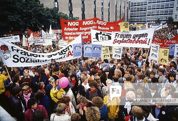 Dortmund. DGB-Kundgebung gegen Arbeitslosigkeit und Soziale Demontage. ca. 1983