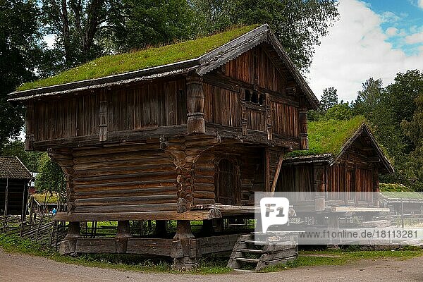 Bauernhaus  Bygdoy  Oslo  Dachbegrünung  Holzhaus  Blockhaus  Norwegen  Europa