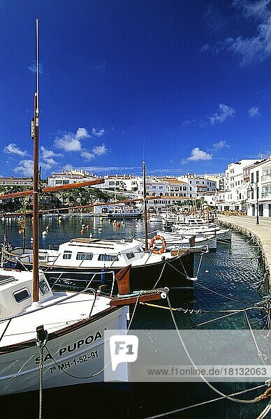 Hafen in Es Castell  Menorca  Balearische Inseln  Spanien  Europa