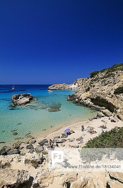 Cala Tarida  Ibiza  Balearische Inseln  Spanien  Europa