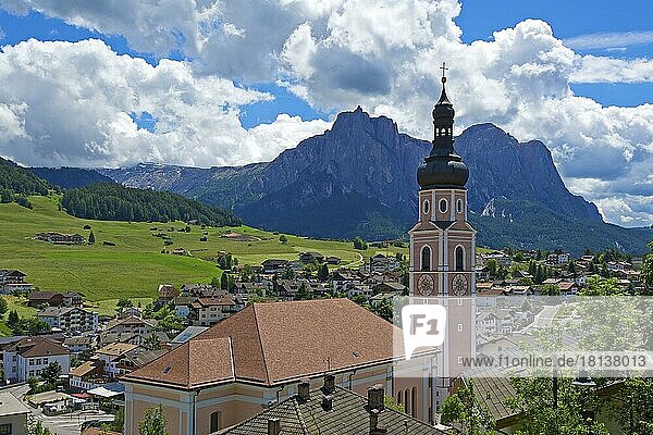 Kastelruth  Castelrotto mit Schlern  Trentino Südtirol  Italien  Europa