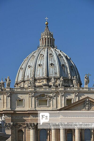 Kuppel  Petersdom  Vatikanstadt