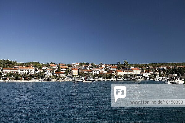 Yachthafen von Malinska  Insel Krk  Kroatien  Kvarner Bucht  Adria  Kroatien  Europa
