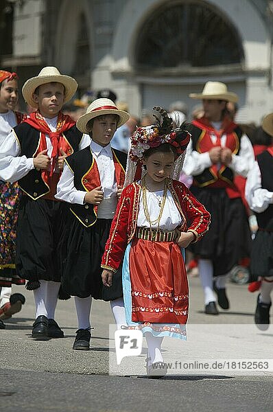Children in traditional costumes at festival in Kerkira  Corfu Town  Corfu  Ionian Islands  Greece  Europe