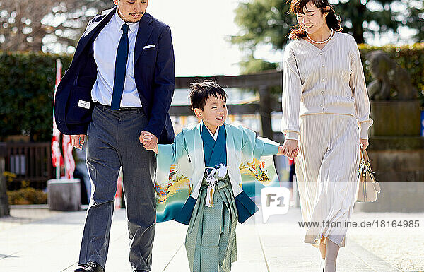 Japanese family at the temple