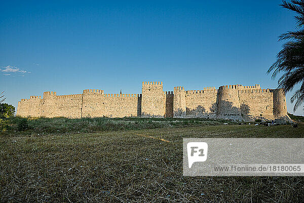 Mamure Kalesi mittelalterliche Burg  Anamur  Tuerkei |Mamure Castle medieval castle  Anamur  Turkey|