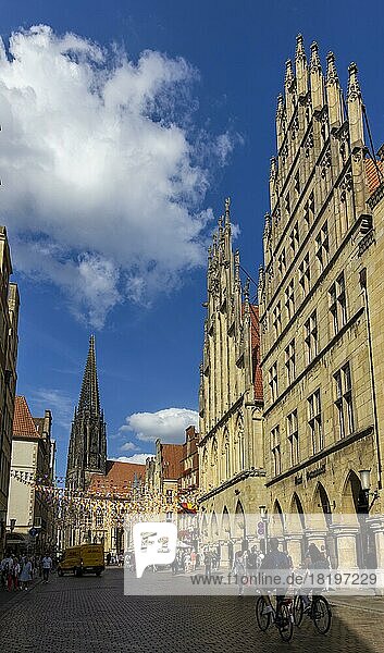 St. Lamberti Church with the sculpture Ladder to Heaven by Billie Thanner  historic Münster City Hall and Prinzipalmarkt  Münster  North Rhine-Westphalia  Lamberti Church  Germany  Europe