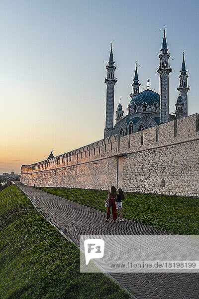Kul-Scharif-Moschee im Kreml bei Sonnenuntergang  Unesco-Stätte  Kasan  Republik Tartastan  Russland  Europa