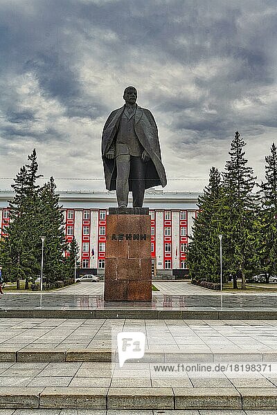 Lenin statue before the town hall of  Barnaul  Altai Krai  Russia  Europe