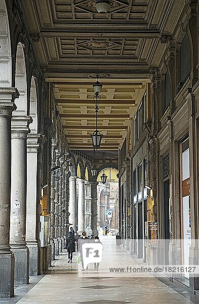 Säulengänge von Bologna  Via Rizzoli  Bologna  Emilia Romagna  Italien  Europa